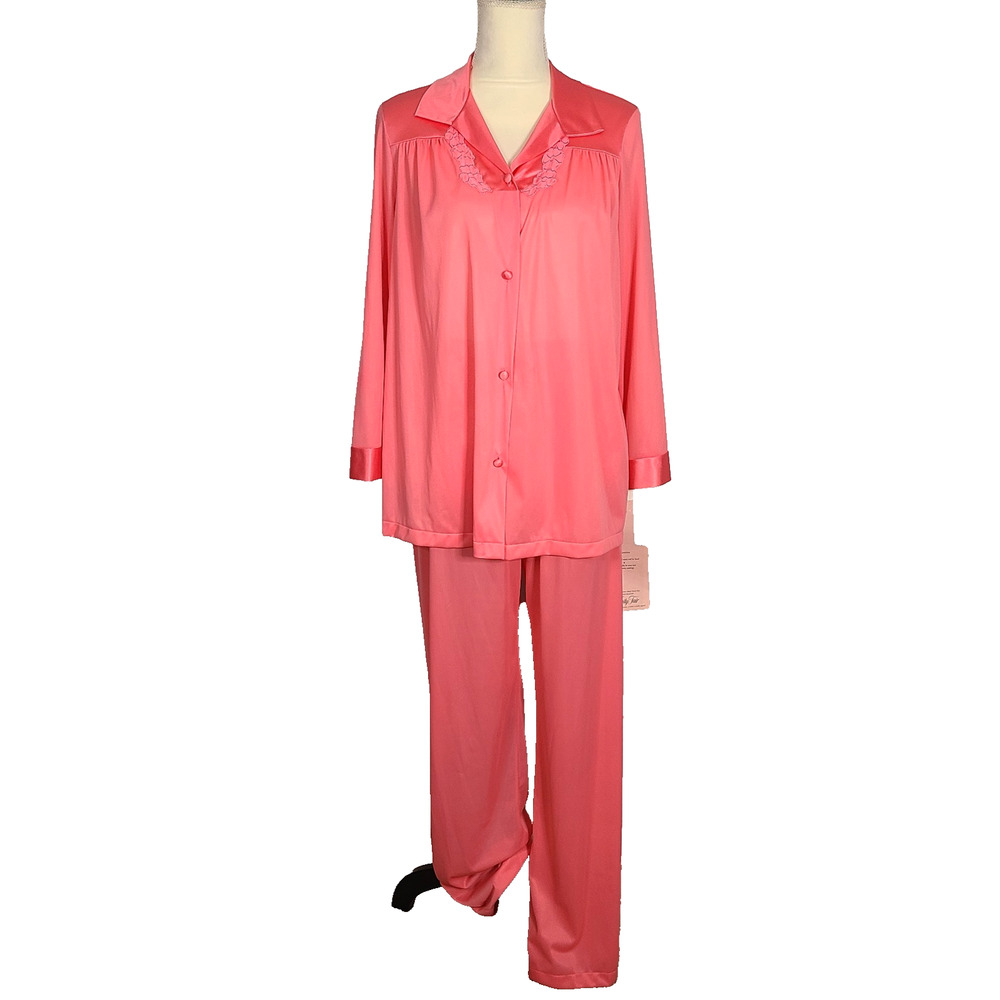 VTG VANITY FAIR Coloratura Pink Pajama Set 2 Piece Small Long Sleeve Nylon NEW